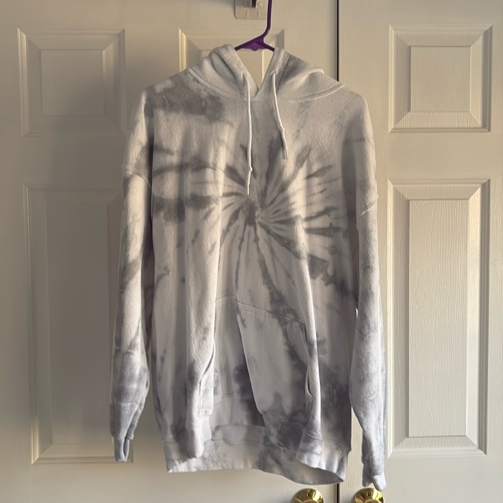 Tye dye sweatshirt!
